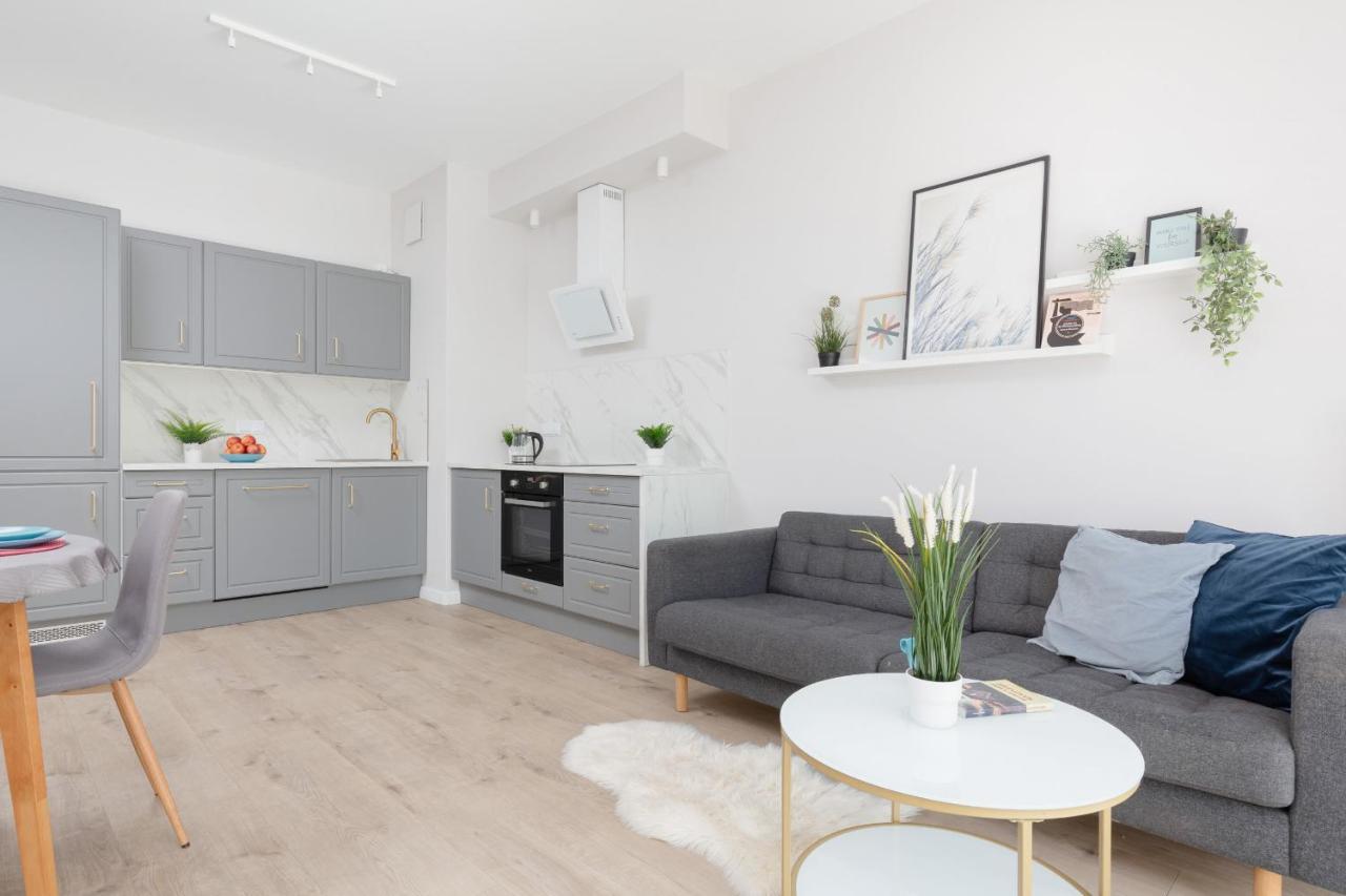 Modern Apartment With Balcony Warsaw Mokotow Aignera By Noclegi Renters エクステリア 写真