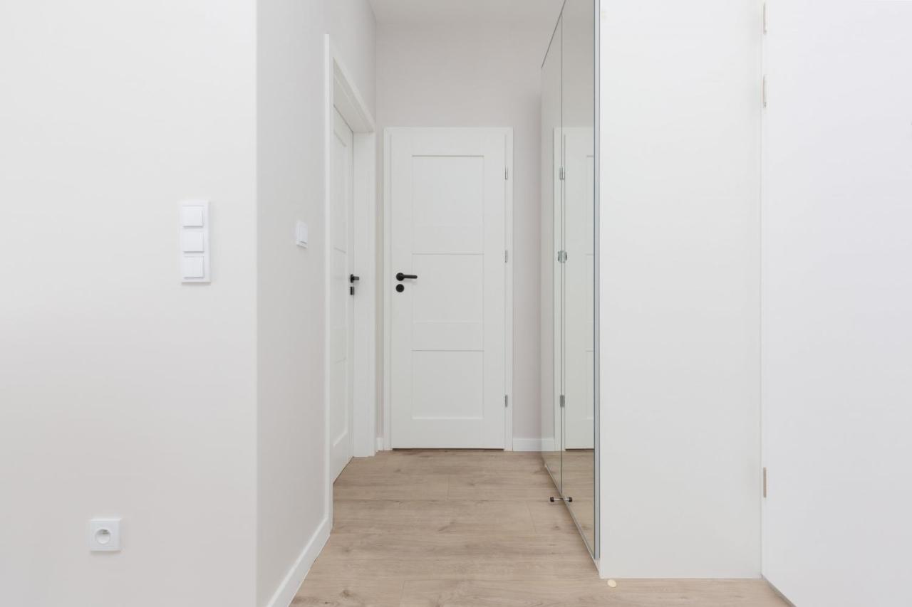 Modern Apartment With Balcony Warsaw Mokotow Aignera By Noclegi Renters エクステリア 写真